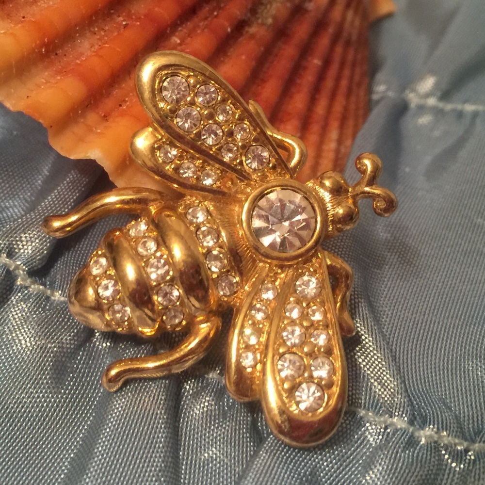Swarovski limited edition bee pin with crystals